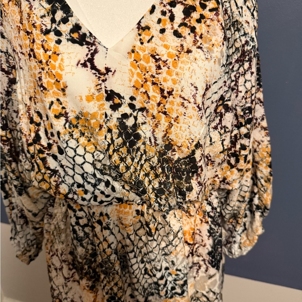 Boutique Dress - Picture 2 of 7